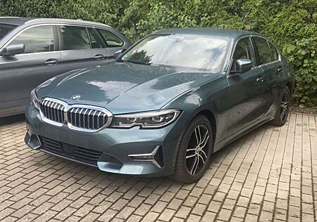 BMW 330 Luxury Line*ACC*360cam*Ambiente*dig.Cockpit*
