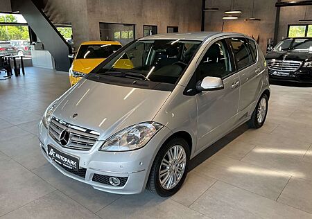 Mercedes-Benz A 180 A180 Avantgarde AHK Navi Sitzh. PDC Alu