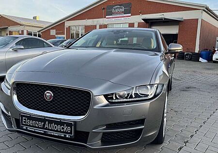 Jaguar XE Prestige AWD R-Cam Lane Tot-winkel