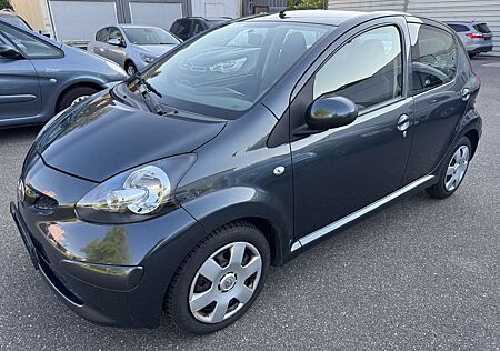 Toyota Aygo Cool. Klima .TÜV Neue