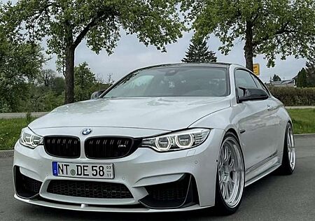 BMW M4 Coupe DKG Competition