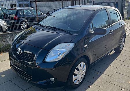 Toyota Yaris Sol / TÜV NEU