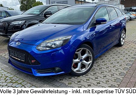 Ford Focus 2.0 *ST* NAVI-KAMERA-RECARO-KEYLESSGO-SHZ-