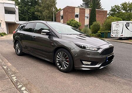 Ford Focus Turnier 1.5 EcoBoost Start-Stopp-System ST-L