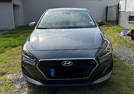 Hyundai i30 1.4 T-GDI YES!+