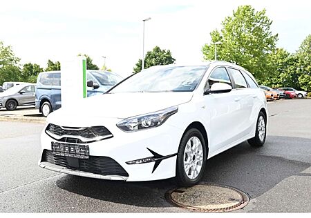 Kia Cee'd Ceed / Sportswagon 1.6 CRDi Navi ACC Apple CP SHz