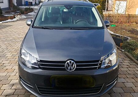 VW Sharan Volkswagen 2.0 TDI DSG (BlueMotion Technology) Highline