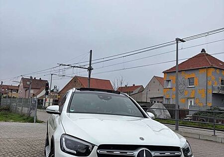 Mercedes-Benz GLC 300 GLC+300+d+4Matic+9G-TRONIC