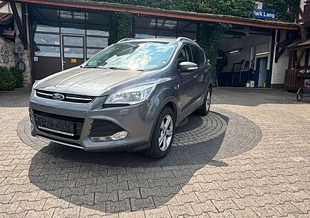 Ford Kuga 2,0 TDCi 4x4 103kW Titanium