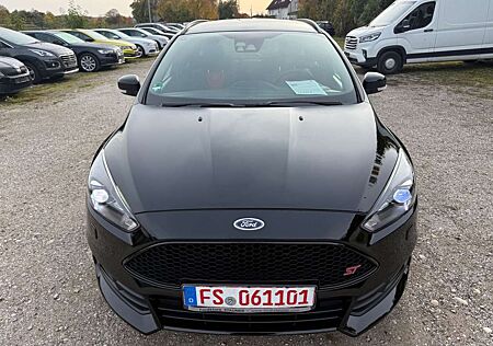 Ford Focus Turnier ST Easy-Driver-Paket