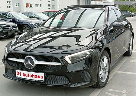 Mercedes-Benz A 180 LED-MUBEAM/AMBIENTE/WIDESCREEN/TOTW/360°/PANORA