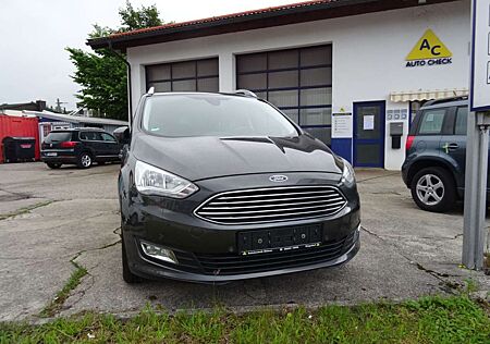 Ford Grand C-Max Titanium