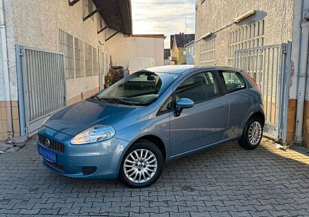 Fiat Grande Punto 1.4 8V Dynamic*Autom.*Klima*1.Hd*Tü