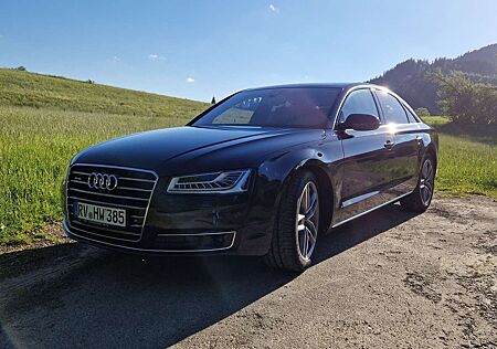 Audi A8 Diesel 4.2 TDI DPF (clean diesel) quattro tiptr