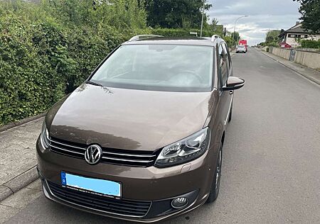 VW Touran Volkswagen 1.4 TSI Highline