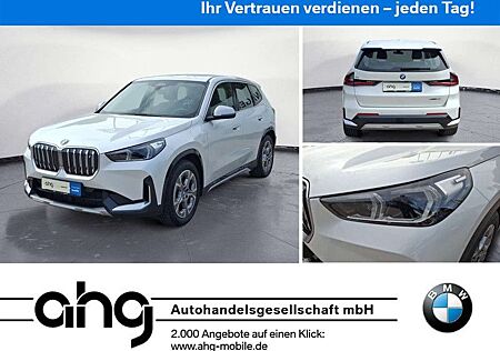 BMW iX1 xDrive30 AHK Adaptives Fahrwerk