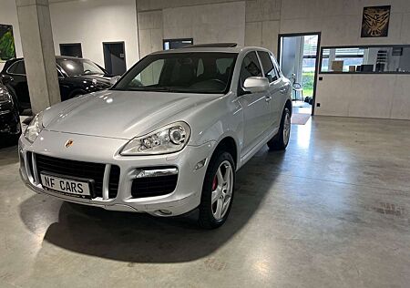 Porsche Cayenne Turbo 4.8 1.HAND SH-