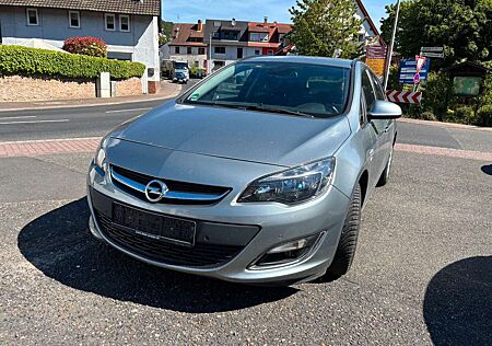 Opel Astra J Sports Tourer Active