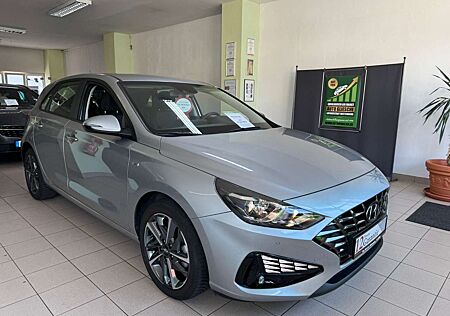 Hyundai i30 Trend Mild-Hybrid, viele Extras!