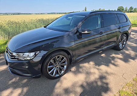 VW Passat Variant Volkswagen 2.0 TDI SCR DSG Conceptline