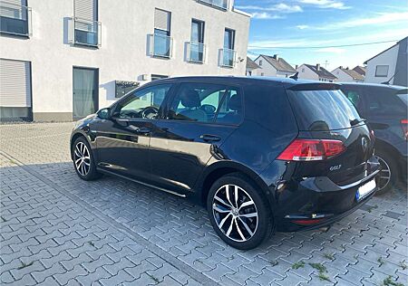 VW Golf Volkswagen 1.6 TDI BlueMotion Technology Trendline