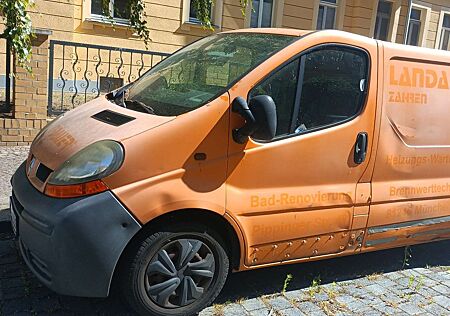 Renault Trafic 1.9DCi Furgón 27 Corto Normal 100