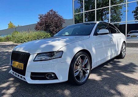 Audi A4 2.0 TFSI QUATTRO S-LINE