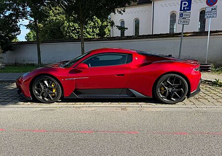 Maserati MC20
