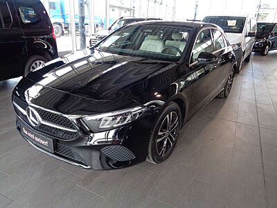 Mercedes-Benz A 180 MBUX-PREMIUM,KAMERA,LM,NP:43.554,-