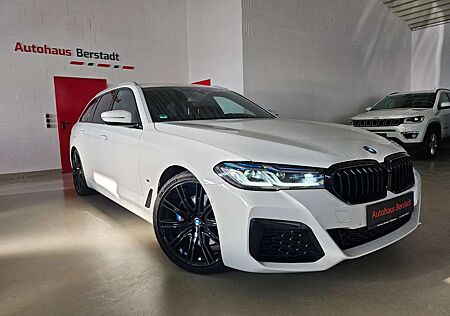 BMW 520 d Touring M Sport*LASER*PANO*HEAD-UP*KAMERA
