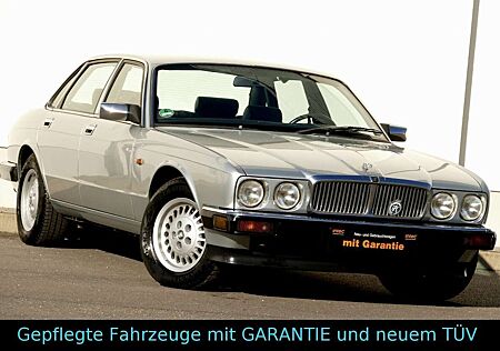Jaguar XJ40 XJ 40 3,2*SCHECKHEFT*Oldtimer*H-Zulass.*TÜV NEU