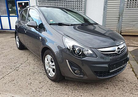 Opel Corsa Satellite 1.4, Ölservice NEU
