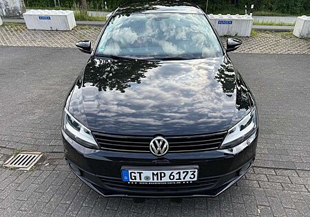 VW Jetta Volkswagen 1.6 TDI Match