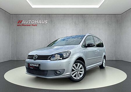 VW Touran Volkswagen 1.6 TDI Style BMT-Pano-SHZ-PDC-AHK-Navi