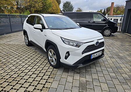 Toyota RAV 4 2.5 4x4 Hybrid Team Deutschland