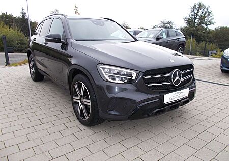 Mercedes-Benz GLC-Klasse GLC 200 *Panor.Dach*Night Paket*Leder*Navi*R-Kamera**
