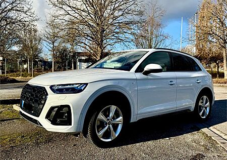 Audi Q5 55 TFSIe quattro S line MATRIX B&O Stronic ACC