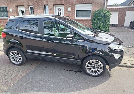 Ford EcoSport 1.0 EcoBoost TITANIUM 125ps Navi