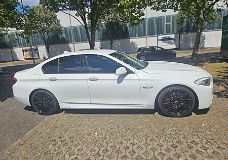 BMW 530d 530 Sport-Aut. Luxury Line
