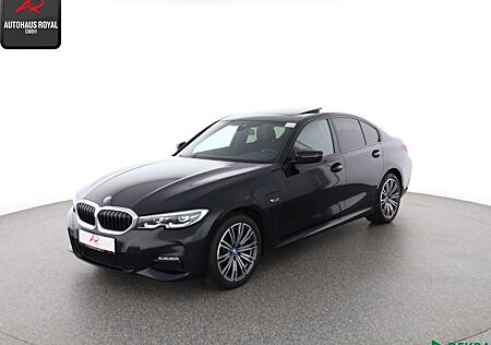 BMW 320 e M SPORT KEYLESS,KAMERA,CARPLAY,TOTWINKEL
