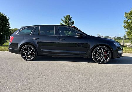 Skoda Octavia Combi 2.0 TSI VRS