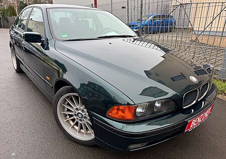 BMW 523i 523 /Sehr gepflegt/M-Paket/Alufelgen/Klimatronic