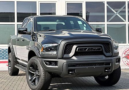 Dodge RAM 1500 4x4 Offroad Crew Prins Cab Carplay