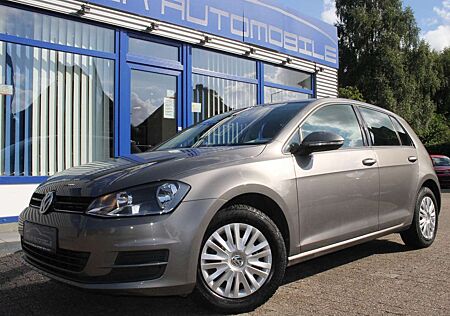 VW Golf Volkswagen VII Lim. Trendline BMT