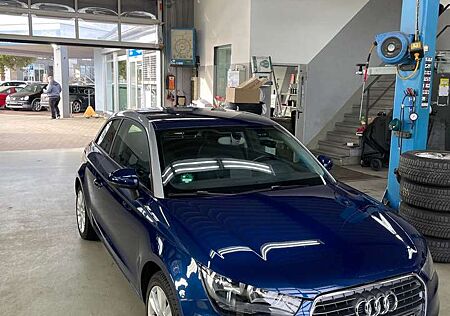 Audi A1 1.4 TFSI S tronic design