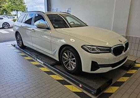 BMW 530 dxD/LCPPro/HUD/LEDerMassageStz/P+DrivAsProf