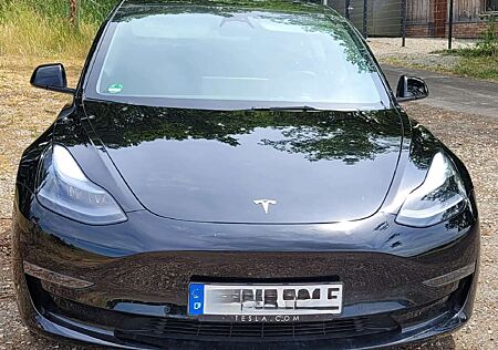 Tesla Model 3 Langstreckenbatt. Allradantrieb Dual Motor