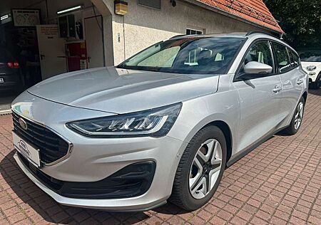 Ford Focus Turnier Cool & Connect*AUT*SITZHZG*WENIG K