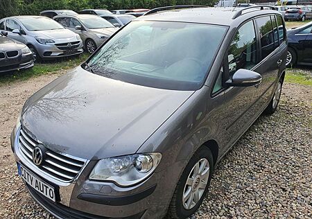 VW Touran Volkswagen 1.4 TSI Highline