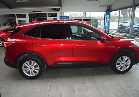 Ford Kuga 1.5 EcoBoost Cool & Connect Winterpaket